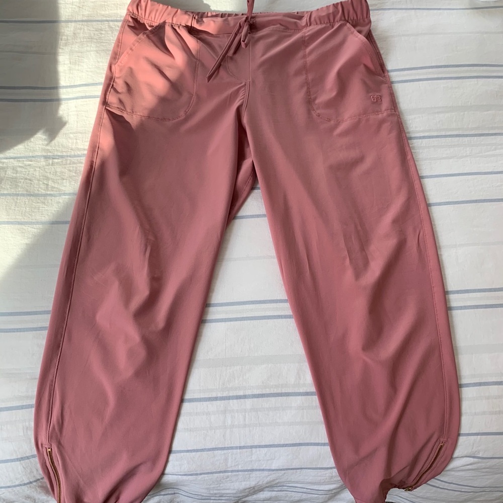 Albion Fit Mauve Jetsetters, L, GORGEOUS!
